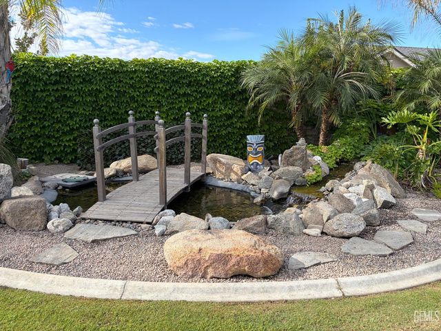 12009 Trackside Drive, Bakersfield, CA 93312