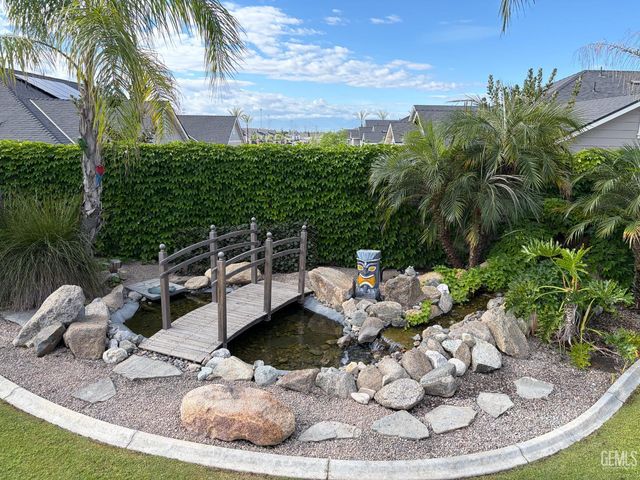 12009 Trackside Drive, Bakersfield, CA 93312