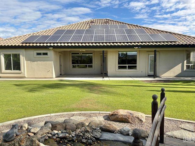 12009 Trackside Drive, Bakersfield, CA 93312