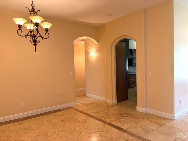 12009 Trackside Drive, Bakersfield, CA 93312