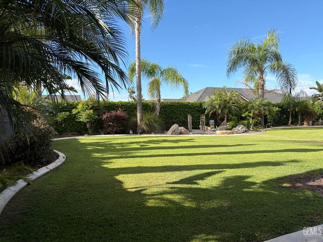 12009 Trackside Drive, Bakersfield, CA 93312