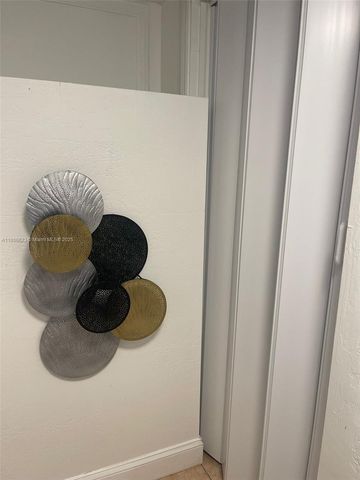 338 Roosevelt St, Hollywood, FL 33019