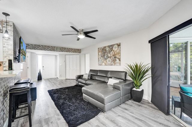 9280 NW 9th Court 9280, Plantation, FL 33324