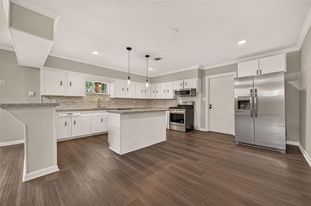 917 Defender Street, Houston, TX 77029