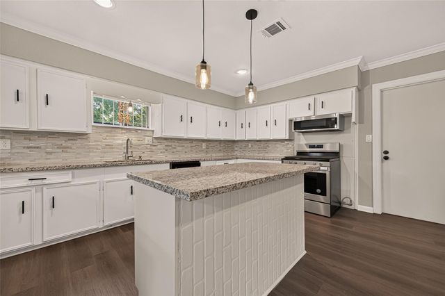 917 Defender Street, Houston, TX 77029
