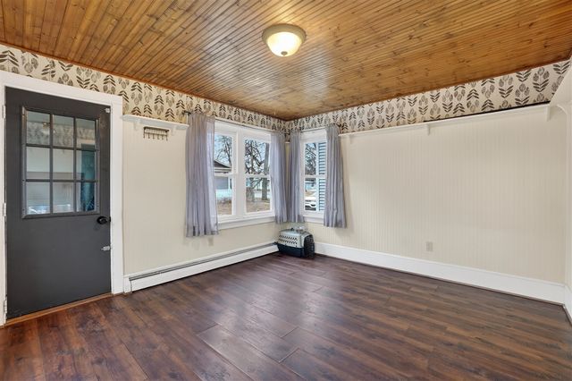 229 S Jeffery Street, Ithaca, MI 48847