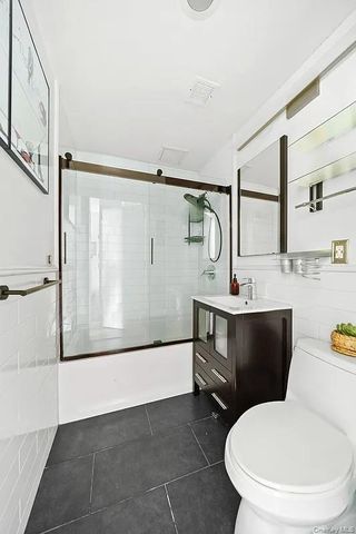 91 Grand Avenue 4D, Brooklyn, NY 11205