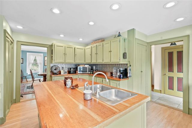 225 Rezen Road, Middlefield, NY 13450