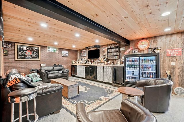 225 Rezen Road, Middlefield, NY 13450