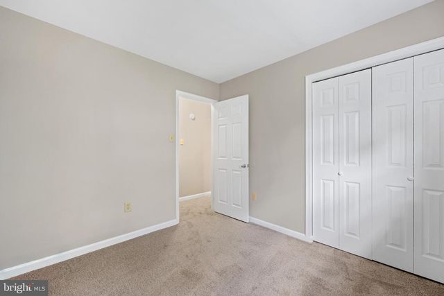 28 LORETTA BLVD, Sicklerville, NJ 08081