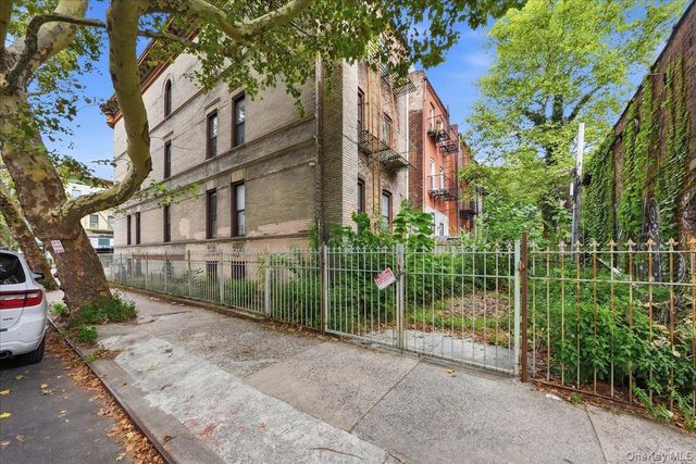 654 Mac Donough Street, Brooklyn, NY 11233