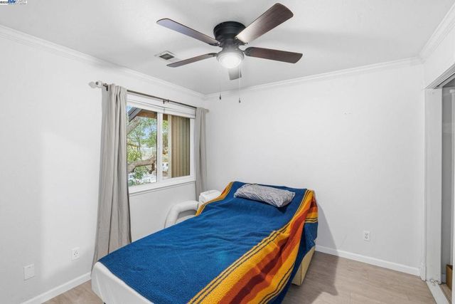 801 Nash Rd G4, Hollister, CA 95023