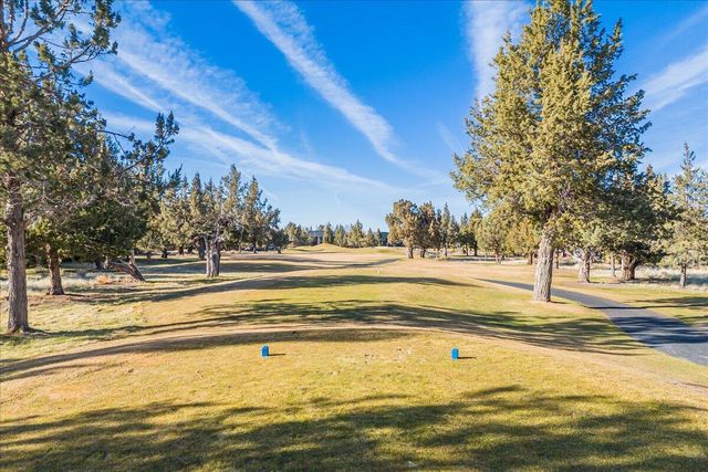 1140 Golden Pheasant Drive, Redmond, OR 97756