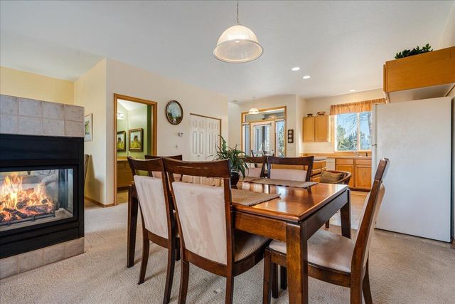 1140 Golden Pheasant Drive, Redmond, OR 97756