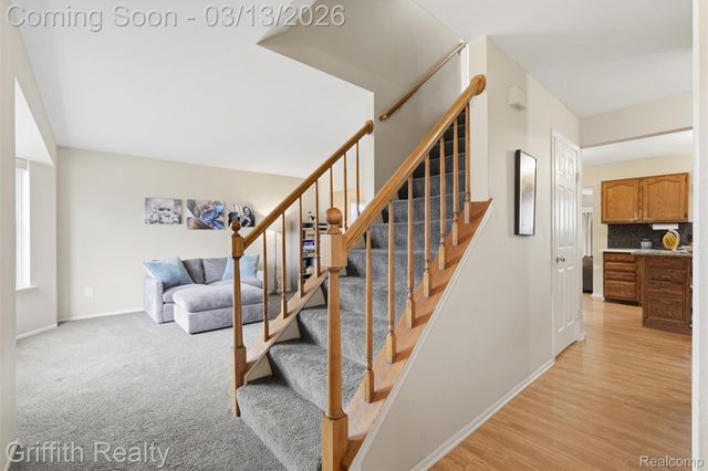 886 Alpine Drive, Brighton, MI 48116