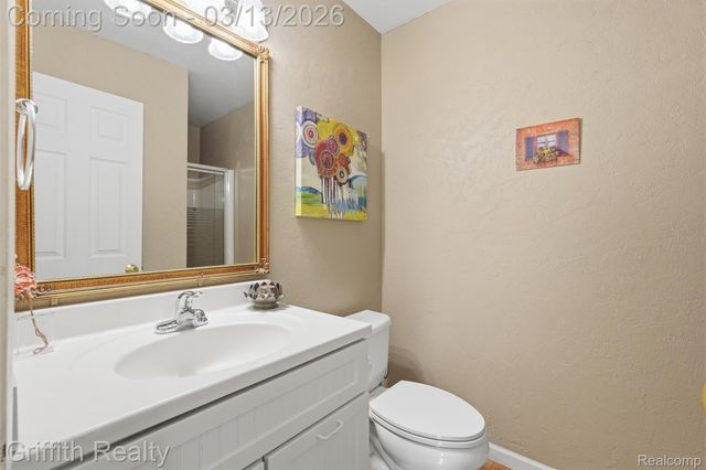 886 Alpine Drive, Brighton, MI 48116