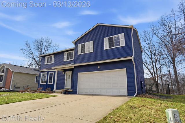 886 Alpine Drive, Brighton, MI 48116