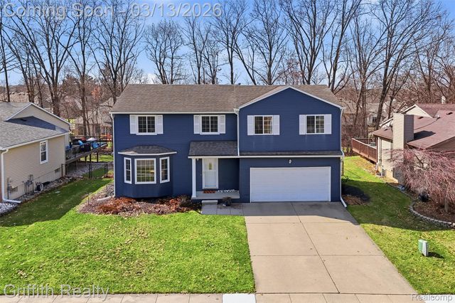 886 Alpine Drive, Brighton, MI 48116