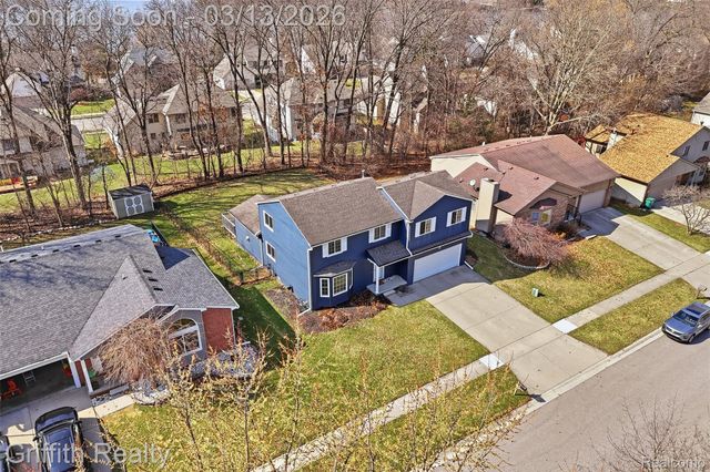 886 Alpine Drive, Brighton, MI 48116