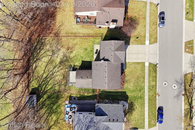 886 Alpine Drive, Brighton, MI 48116