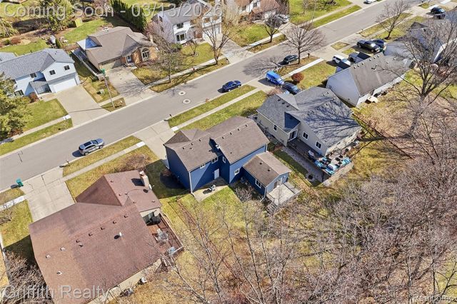 886 Alpine Drive, Brighton, MI 48116