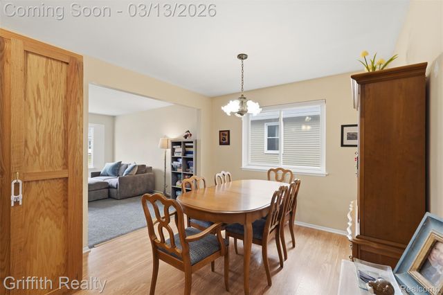 886 Alpine Drive, Brighton, MI 48116