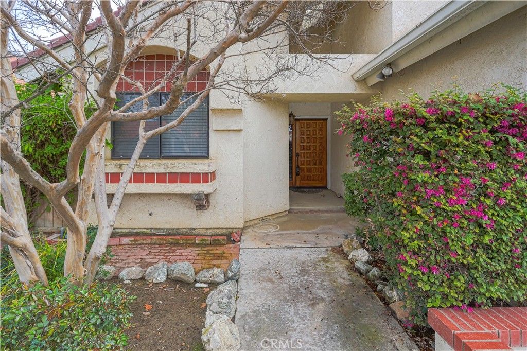 Image 23 of property listing at 608 Berwick, Bakersfield, CA 93311