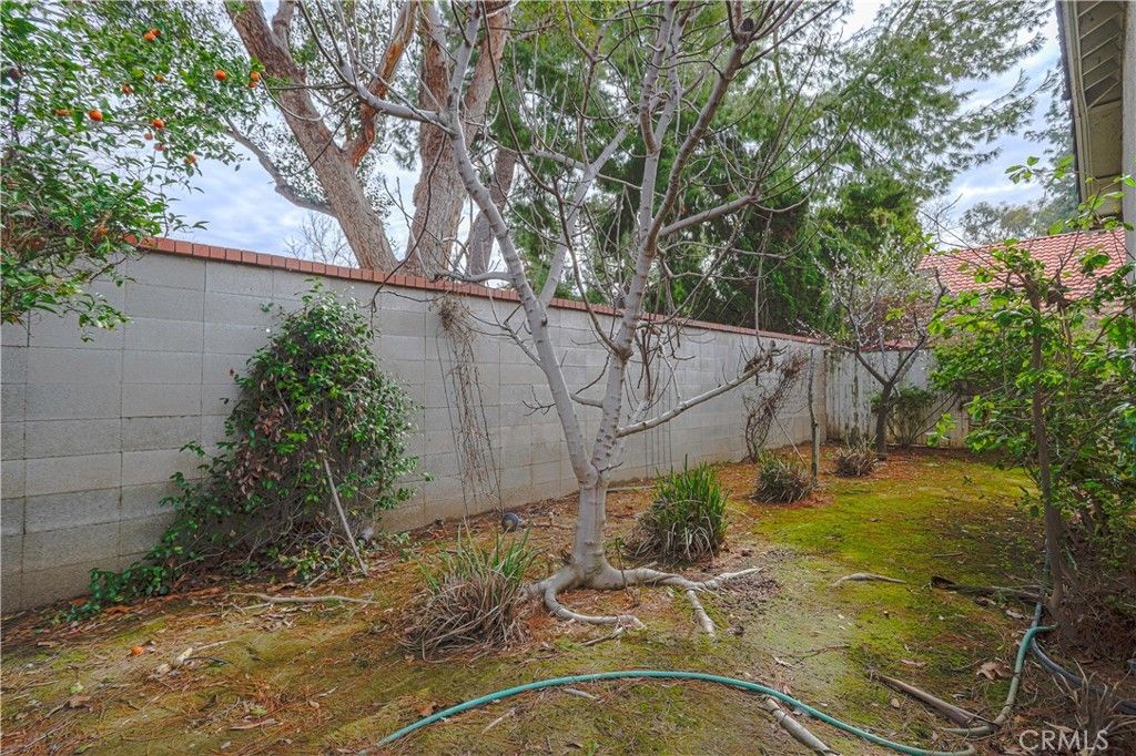 Image 26 of property listing at 608 Berwick, Bakersfield, CA 93311