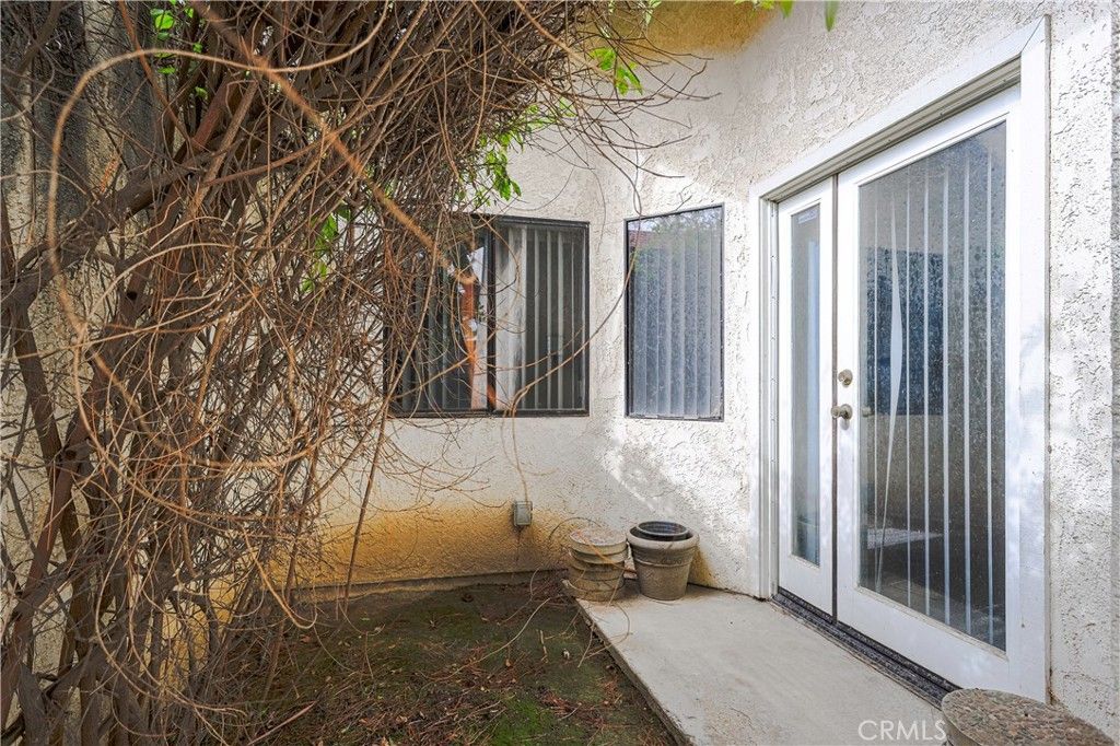 Image 27 of property listing at 608 Berwick, Bakersfield, CA 93311