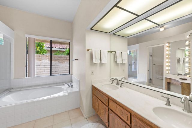 53 San Simeon Place, Rancho Mirage, CA 92270