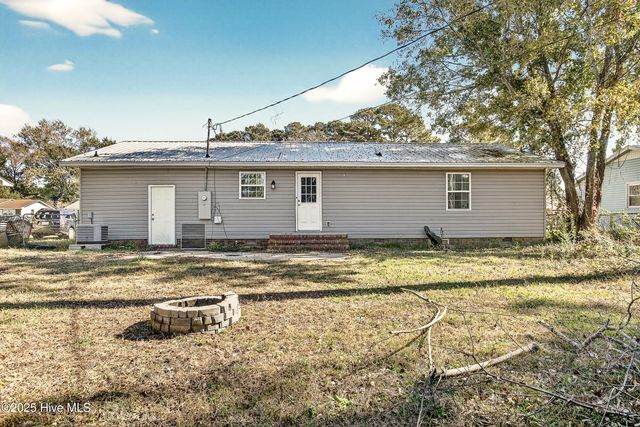 218 Forest View Drive, Havelock, NC 28532