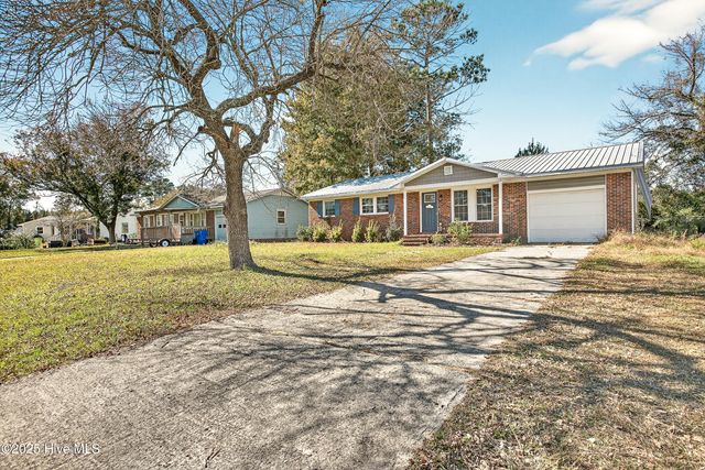 218 Forest View Drive, Havelock, NC 28532