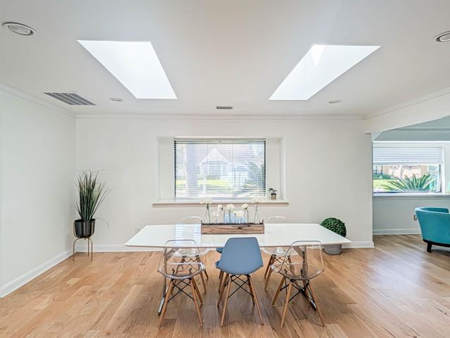 6518 Kury Lane, Houston, TX 77008