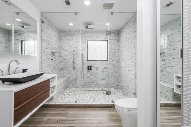 6518 Kury Lane, Houston, TX 77008