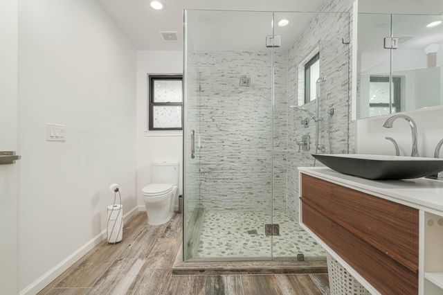 6518 Kury Lane, Houston, TX 77008