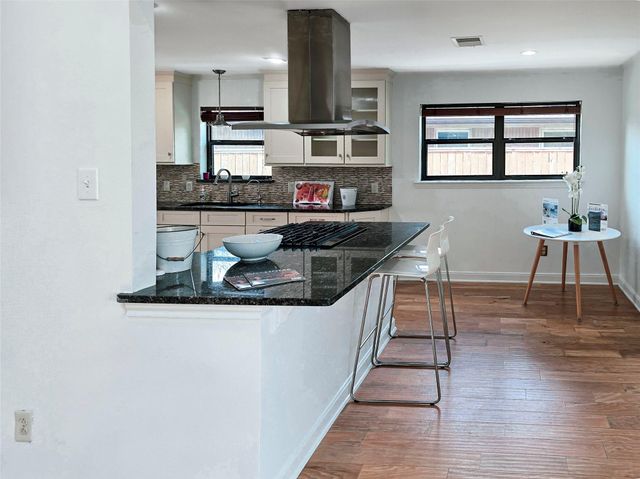 6518 Kury Lane, Houston, TX 77008