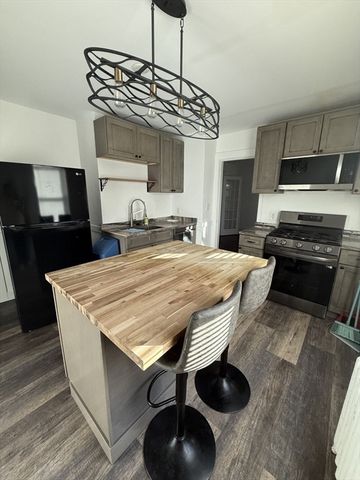 65 Salisbury Rd. 1, Watertown, MA 02472