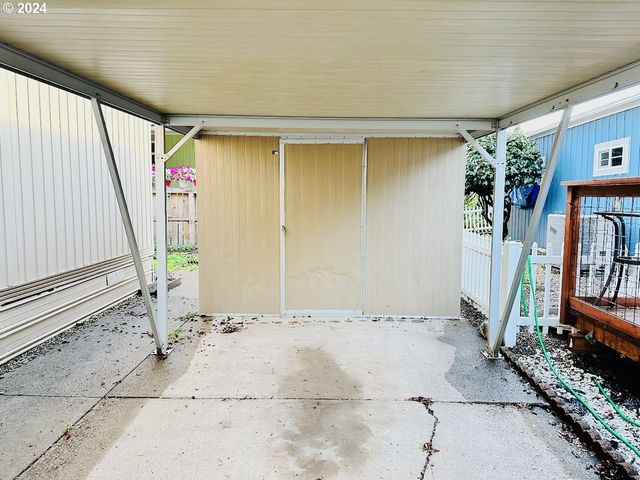 1800 LAKEWOOD Ct 57, Eugene, OR 97402