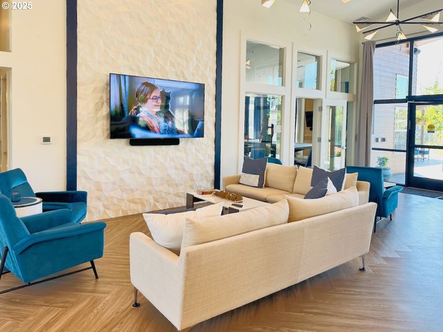 1800 LAKEWOOD Ct 57, Eugene, OR 97402