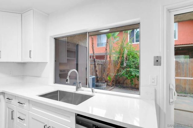 1711 summertime drive, El Cajon, CA 92021