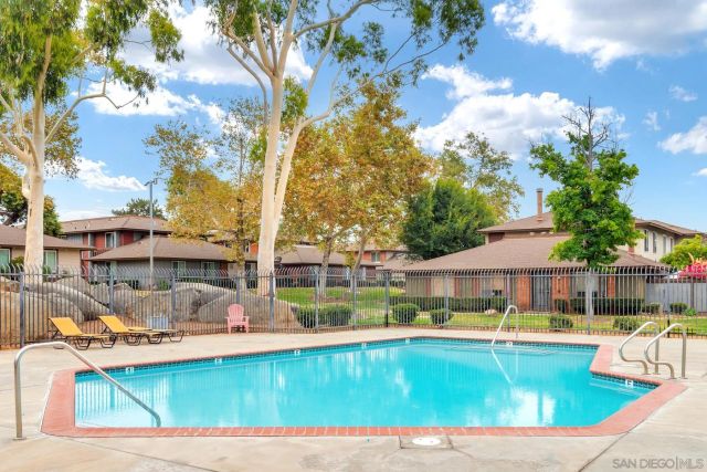 1711 summertime drive, El Cajon, CA 92021