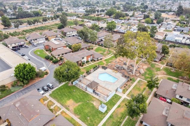 1711 summertime drive, El Cajon, CA 92021