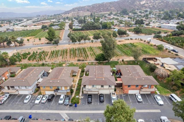 1711 summertime drive, El Cajon, CA 92021