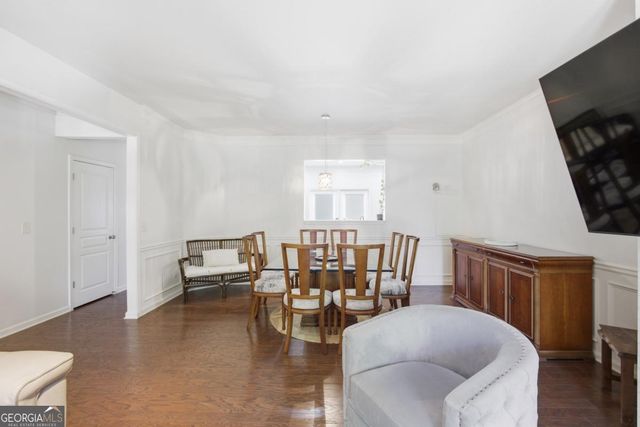 1252 Park Pass Row, Suwanee, GA 30024