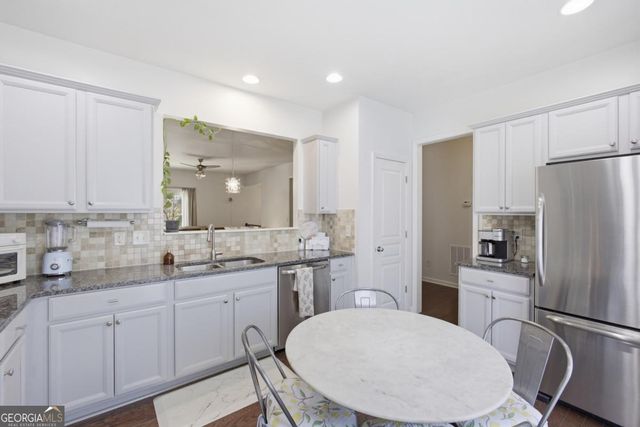 1252 Park Pass Row, Suwanee, GA 30024