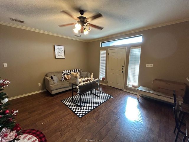 3302 General Parkway, College Station, TX 77845