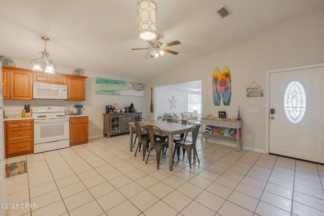 5504 E Hilltop Avenue E, Panama City, FL 32408