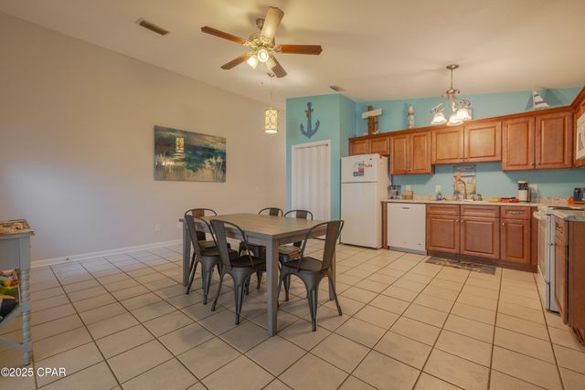 5504 E Hilltop Avenue E, Panama City, FL 32408