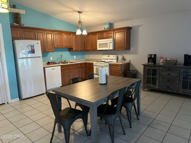 5504 E Hilltop Avenue E, Panama City, FL 32408