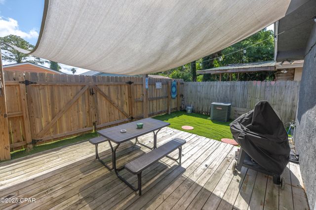 5504 E Hilltop Avenue E, Panama City, FL 32408